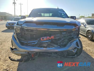 Piąte zdjęcie samochodu w środku: 2024 GMC SIERRA K1500 AT4 VIN:3GTUUEE82RG416125 - miniatura