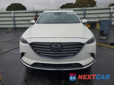 Piąte zdjęcie samochodu w środku: 2018 MAZDA CX-9 SIGNATURE VIN:JM3TCBEY5J0224663 - miniatura