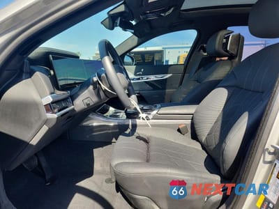 Zdjęcie 7 z 11 samochodu: 2025 BMW I7 EDRIVE50 VIN:WBY43EJ03SCU58460 - miniatura
