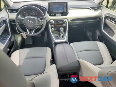 Zdjęcie 8 z 14 samochodu: 2019 TOYOTA RAV4 XLE PREMIUM VIN:JTMC1RFV2KD011000 - miniatura