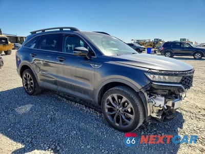 Czwarte zdjęcie samochodu z boku: 2022 KIA SORENTO X-LINE EX VIN:5XYRHDLF3NG075946 - miniatura