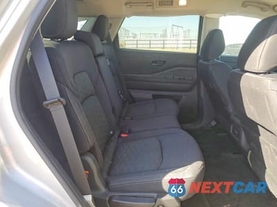 Zdjęcie 10 z 12 samochodu: 2023 NISSAN PATHFINDER S VIN:5N1DR3AA8PC275832 - miniatura