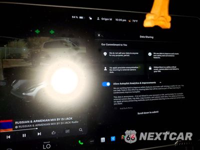Zdjęcie 9 z 13 samochodu: 2025 TESLA MODEL Y VIN:7SAYGDED8SF227753 - miniatura