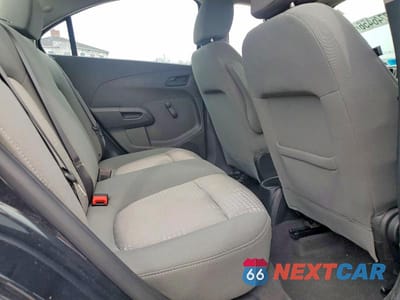 Zdjęcie 10 z 12 samochodu: 2015 CHEV SONIC LS VIN:1G1JA5SH0F4167440 - miniatura