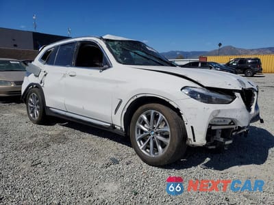 Czwarte zdjęcie samochodu z boku: 2019 BMW X3 XDRIVE30I VIN:5UXTR9C50KLE21847 - miniatura