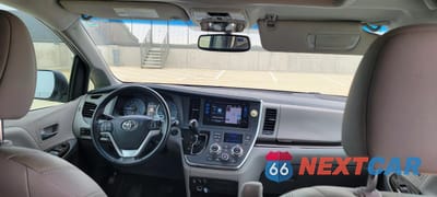 Zdjęcie 12 z 15 samochodu: 2017 TOYOTA SIENNA XLE 8-PASSENGER VIN:5TDYZ3DC6HS897302 - miniatura