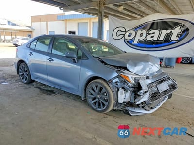 Czwarte zdjęcie samochodu z boku: 2024 TOYOTA COROLLA HYBRID SE VIN:JTDBCMFE2RJ023443 - miniatura