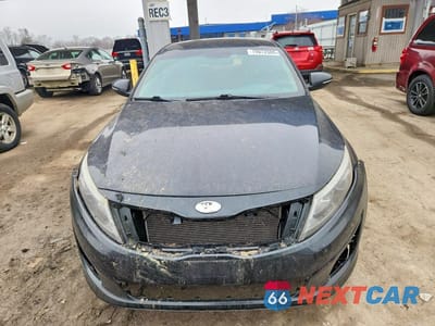 Piąte zdjęcie samochodu w środku: 2014 KIA OPTIMA LX VIN:5XXGM4A7XEG272549 - miniatura