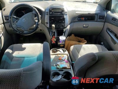 Zdjęcie 8 z 12 samochodu: 2007 TOYOTA SIENNA LE 8-PASSENGER VIN:5TDZK23C17S034250 - miniatura