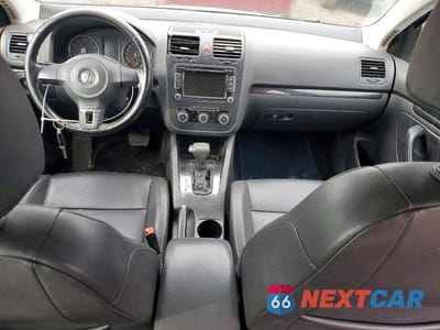 Zdjęcie 8 z 11 samochodu: 2010 VOLKSWAGEN JETTA SE VIN:3VWRZ7AJ4AM034712 - miniatura