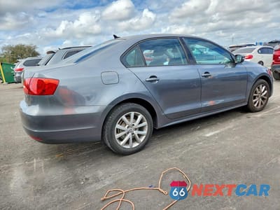 Trzecie zdjęcie samochodu z tyłu: 2011 VOLKSWAGEN JETTA SE VIN:3VWDX7AJ8BM384247 - miniatura