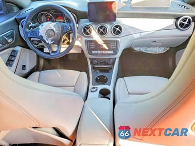 Zdjęcie 8 z 12 samochodu: 2019 MERCEDES-BENZ CLA 250 VIN:WDDSJ4EB7KN773941 - miniatura