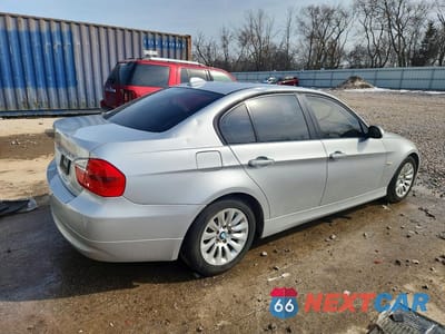 Trzecie zdjęcie samochodu z tyłu: 2008 BMW 328 XI VIN:WBAVC93588K036458 - miniatura