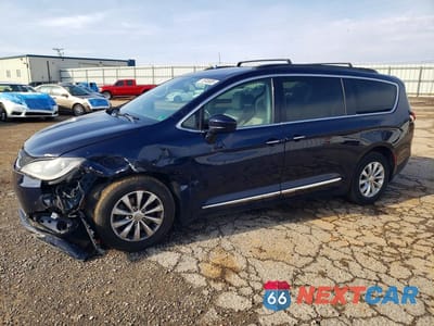 2017 CHRYSLER PACIFICA TOURING L 2C4RC1BG3HR538806 - główne zdjęcie licytacji z USA - miniatura