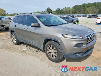 Czwarte zdjęcie samochodu z boku: 2017 JEEP CHEROKEE LATITUDE VIN:1C4PJMCB2HW606618 - miniatura