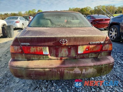 Zdjęcie 6 z 12 samochodu: 2001 TOYOTA CAMRY LE VIN:4T1BG22K91U805032 - miniatura