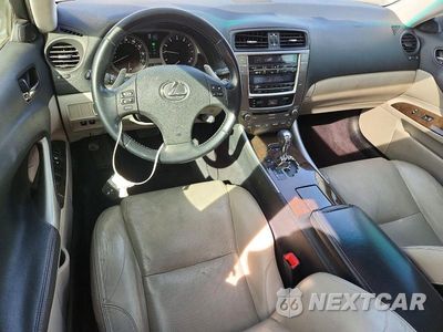 Zdjęcie 8 z 12 samochodu: 2010 LEXUS IS 250 VIN:JTHBF5C22A5112190 - miniatura