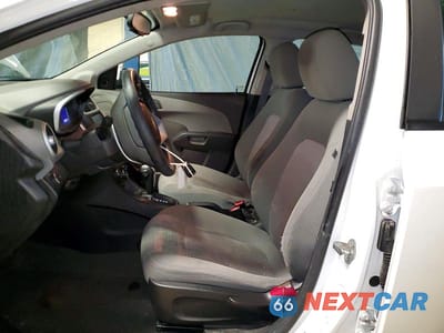 Zdjęcie 7 z 13 samochodu: 2017 CHEVROLET SONIC VIN:1G1JG6SH4H4170879 - miniatura