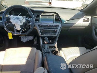 Zdjęcie 8 z 13 samochodu: 2015 HYUNDAI SONATA LIMITED 2.0T VIN:5NPE34AB1FH112760 - miniatura