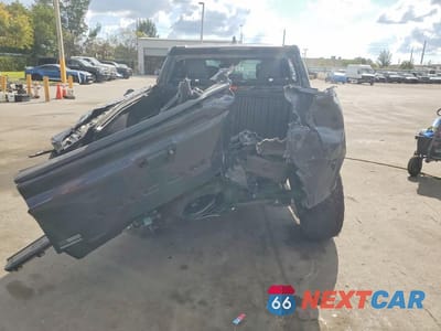 Zdjęcie 6 z 12 samochodu: 2024 TOYOTA TACOMA SR5 VIN:3TMKB5FNXRM017899 - miniatura