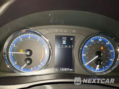 Zdjęcie 9 z 13 samochodu: 2017 TOYOTA COROLLA 50TH ANNIVERSARY SPECIAL EDITI VIN:5YFBURHE9HP606304 - miniatura