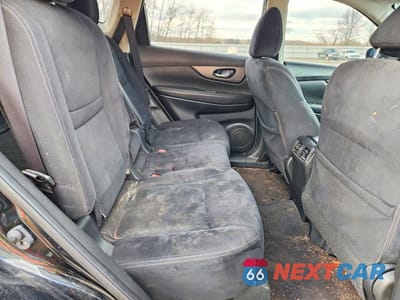 Zdjęcie 11 z 12 samochodu: 2016 NISSAN ROGUE S VIN:JN8AT2MT9GW014115 - miniatura