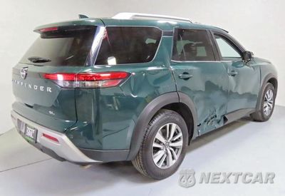 Trzecie zdjęcie samochodu z tyłu: 2025 NISSAN PATHFINDER SL VIN:5N1DR3CA2SC232612 - miniatura