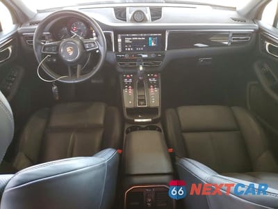 Zdjęcie 8 z 12 samochodu: 2024 PORSCHE MACAN BASE VIN:WP1AA2A51RLB16180 - miniatura