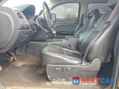 Zdjęcie 7 z 11 samochodu: 2008 CHEVROLET SILVERADO K2500 HEAVY DUTY VIN:1GCHK23668F144878 - miniatura