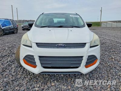 Piąte zdjęcie samochodu w środku: 2015 FORD ESCAPE S VIN:1FMCU0F76FUC65640 - miniatura