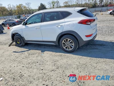 Drugie zdjęcie samochodu z przodu: 2017 HYUNDAI TUCSON SE VIN:KM8J33A43HU402688 - miniatura