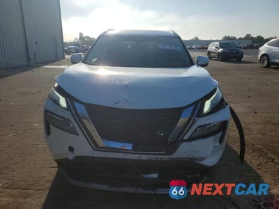 Piąte zdjęcie samochodu w środku: 2023 NISSAN ROGUE SL VIN:5N1BT3CA2PC930914 - miniatura