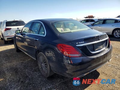 Drugie zdjęcie samochodu z przodu: 2015 MERCEDES-BENZ C 300 4MATIC VIN:55SWF4KB7FU029339 - miniatura