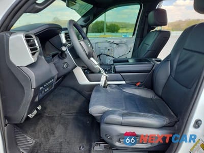 Zdjęcie 7 z 13 samochodu: 2025 TOYOTA TUNDRA PLATINUM VIN:5TFWA5DB3SX288073 - miniatura