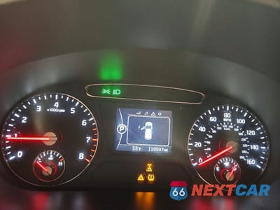Zdjęcie 9 z 12 samochodu: 2017 KIA SORENTO LX VIN:5XYPGDA34HG257582 - miniatura