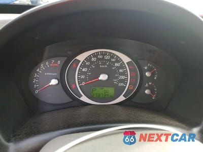 Zdjęcie 9 z 13 samochodu: 2006 HYUNDAI TUCSON GL VIN:KM8JM72D46U302096 - miniatura