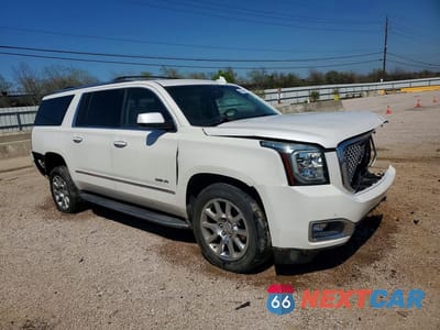 Czwarte zdjęcie samochodu z boku: 2016 GMC YUKON XL DENALI VIN:1GKS1HKJ6GR364055 - miniatura