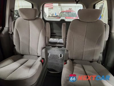 Zdjęcie 10 z 13 samochodu: 2008 KIA SEDONA LX VIN:KNDMB233286220990 - miniatura