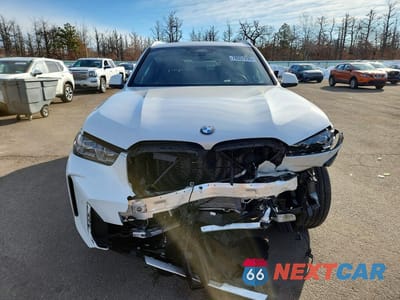 Piąte zdjęcie samochodu w środku: 2025 BMW X5 XDRIVE40I VIN:5UX23EU01S9W98560 - miniatura