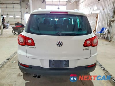 Zdjęcie 6 z 12 samochodu: 2010 VOLKSWAGEN TIGUAN SE VIN:WVGBV7AXXAW537872 - miniatura