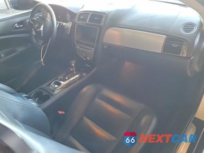 Zdjęcie 8 z 11 samochodu: 2008 JAGUAR XKR VIN:SAJWA44C989B24508 - miniatura