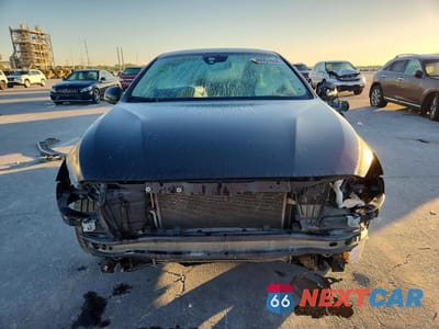 Piąte zdjęcie samochodu w środku: 2018 VOLVO S60 PREMIER VIN:LYV402HK7JB173733 - miniatura