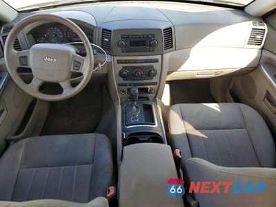 Zdjęcie 8 z 13 samochodu: 2006 JEEP GRAND CHEROKEE LAREDO VIN:1J4HS48N76C285446 - miniatura