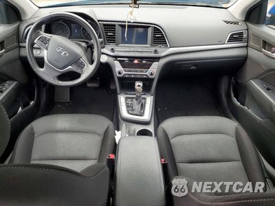 Zdjęcie 8 z 12 samochodu: 2017 HYUNDAI ELANTRA VALUE EDITION VIN:5NPD84LF5HH203224 - miniatura