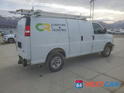 Trzecie zdjęcie samochodu z tyłu: 2025 GMC SAVANA 2500 CARGO UTILITY / SERVICE VAN VIN:1GTW7AF73S1126480 - miniatura
