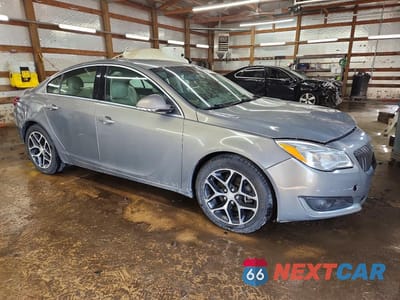 Czwarte zdjęcie samochodu z boku: 2017 BUICK REGAL SPORT TOURING VIN:2G4GL5EX7H9142352 - miniatura