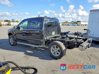 Drugie zdjęcie samochodu z przodu: 2025 FORD F150 XLT VIN:1FTEW3LP8SKE15573 - miniatura