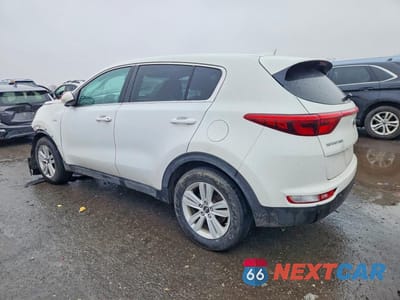Drugie zdjęcie samochodu z przodu: 2018 KIA SPORTAGE LX VIN:KNDPMCAC1J7484721 - miniatura