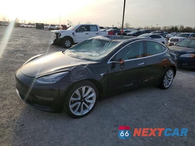 2019 TESLA MODEL 3 5YJ3E1EB0KF453392 - główne zdjęcie licytacji z USA - miniatura