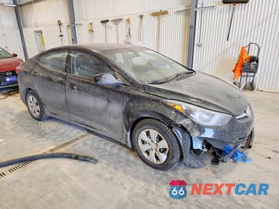 Czwarte zdjęcie samochodu z boku: 2016 HYUNDAI ELANTRA SE VIN:5NPDH4AE4GH714769 - miniatura